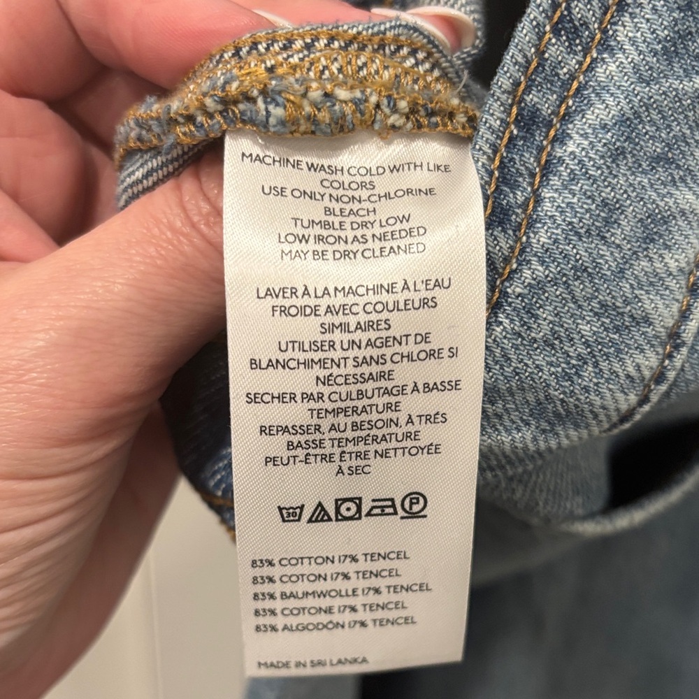 NWT Pilcro Small/Petite Relaxed Jeans with Rolled Hem - Picture 9 of 11